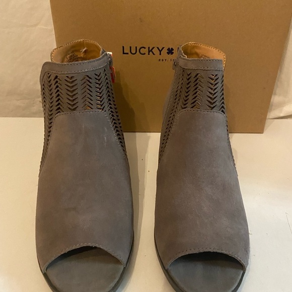 Lucky Brand gray suede peep toe ankle boots side zippers 9.5W & 11M both NWT - Picture 2 of 8